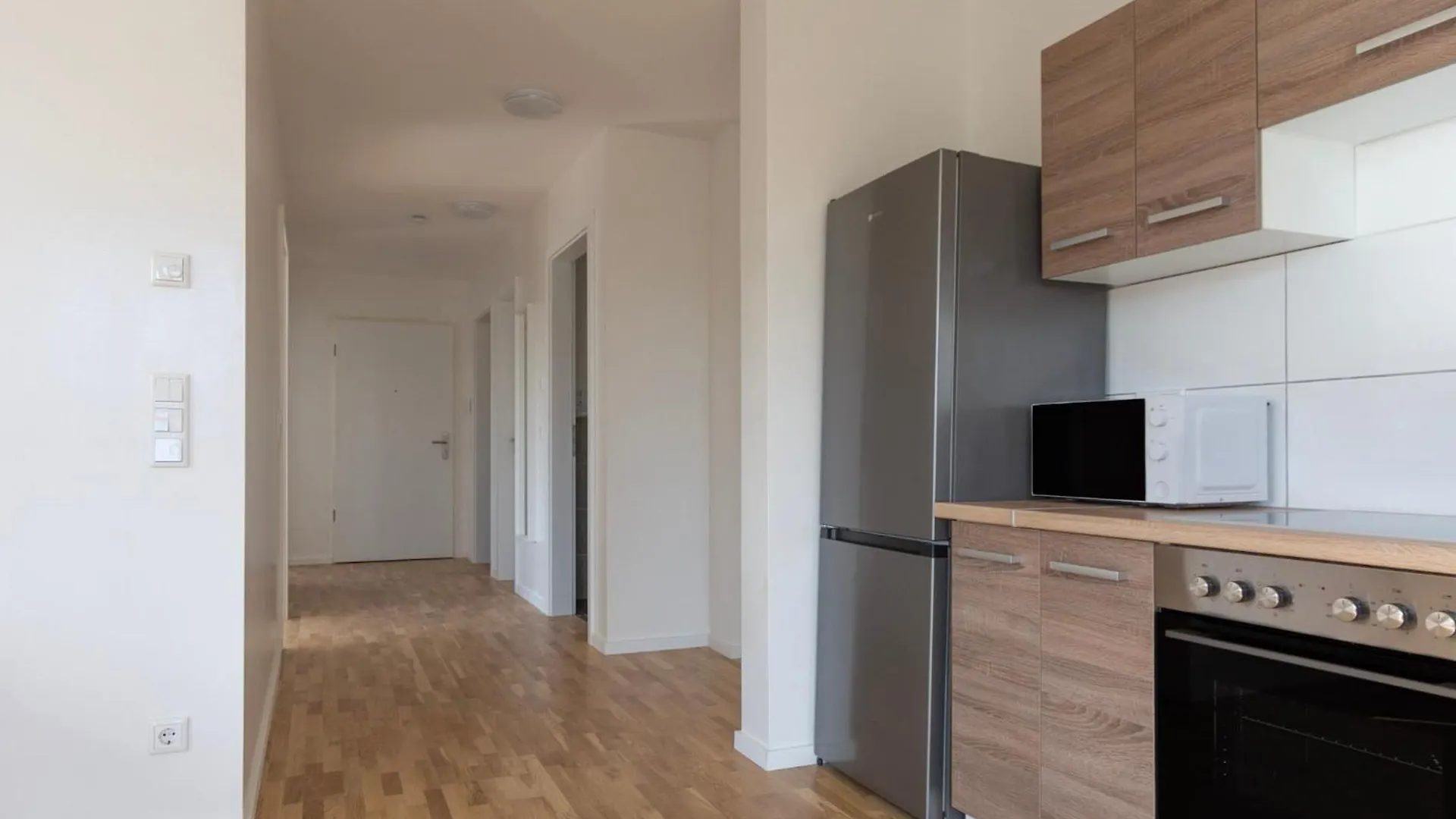 T&K Apartments - Bergisch Gladbach - 7 Comfortable Apartments - 20 Min To Fair Messe Köln