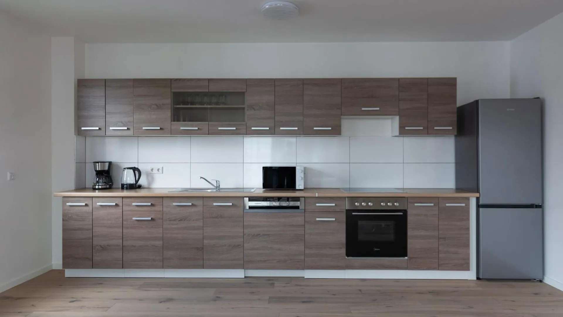 T&K Apartments - Bergisch Gladbach - 7 Comfortable Apartments - 20 Min To Fair Messe Köln