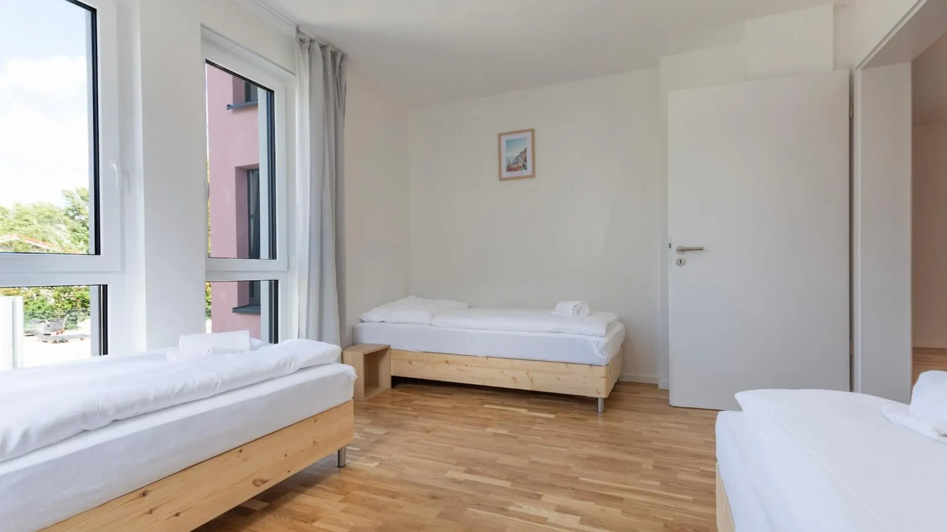 T&K Apartments - Bergisch Gladbach - 7 Comfortable Apartments - 20 Min To Fair Messe Köln