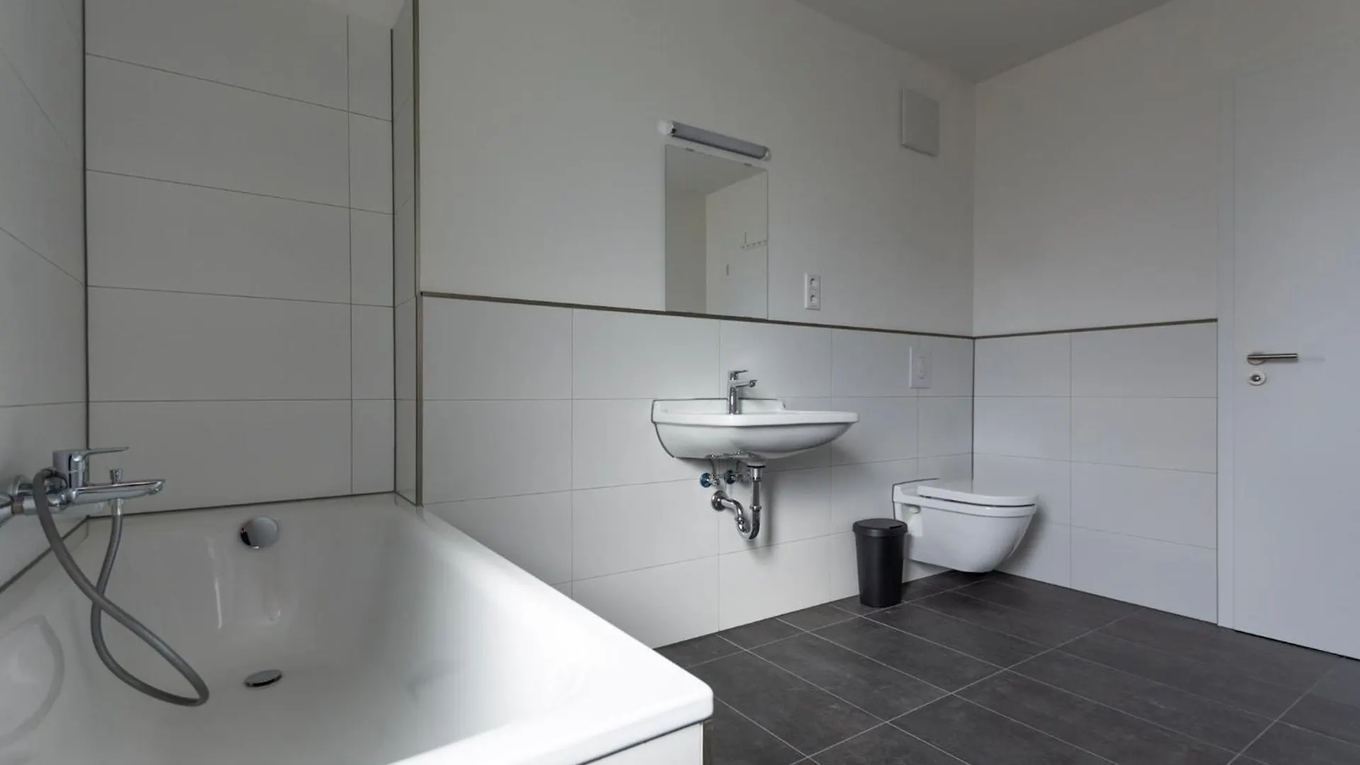 T&K Apartments - Bergisch Gladbach - 7 Comfortable Apartments - 20 Min To Fair Messe Köln Deutschland