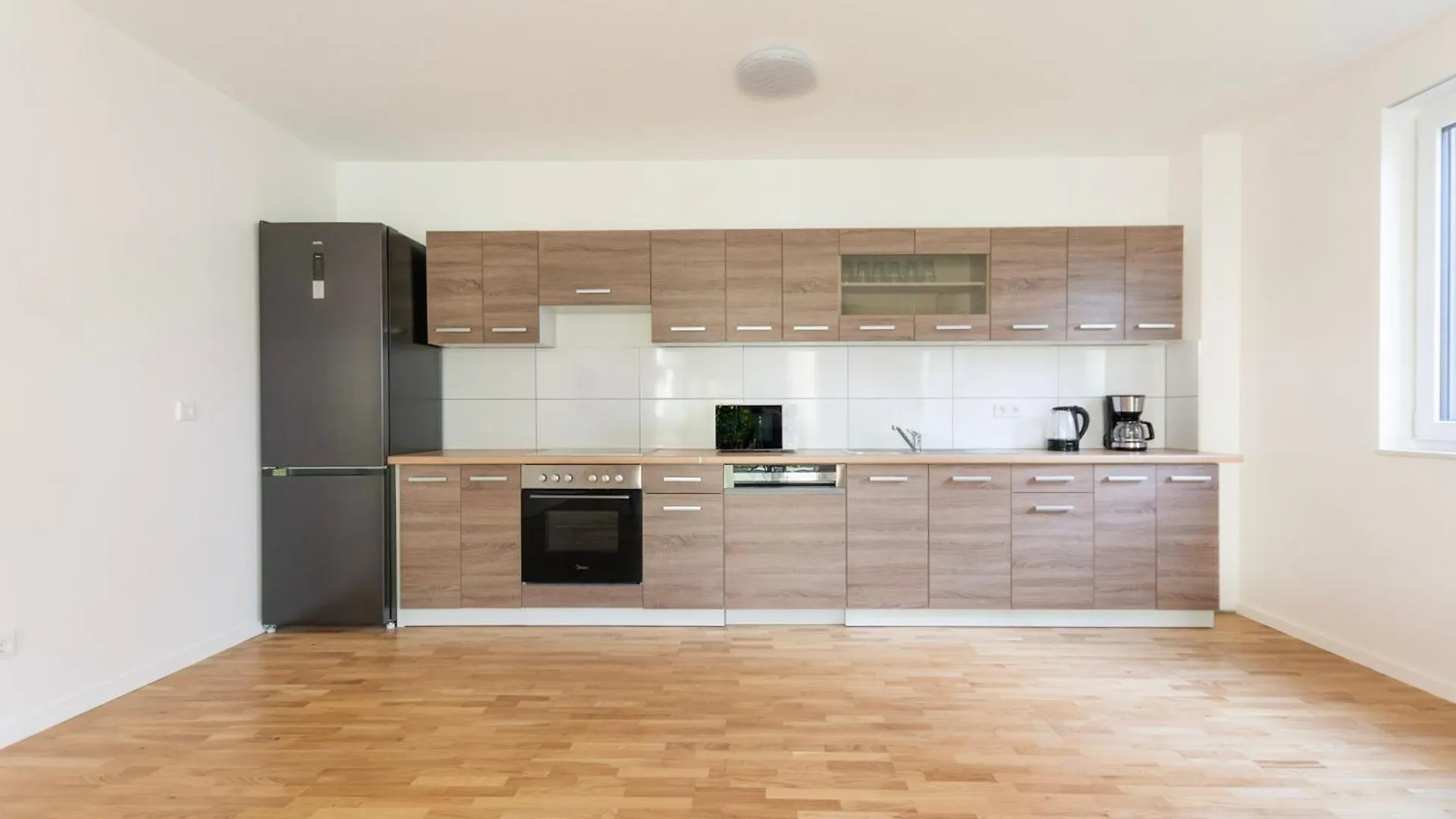 T&K Apartments - Bergisch Gladbach - 7 Comfortable Apartments - 20 Min To Fair Messe Köln