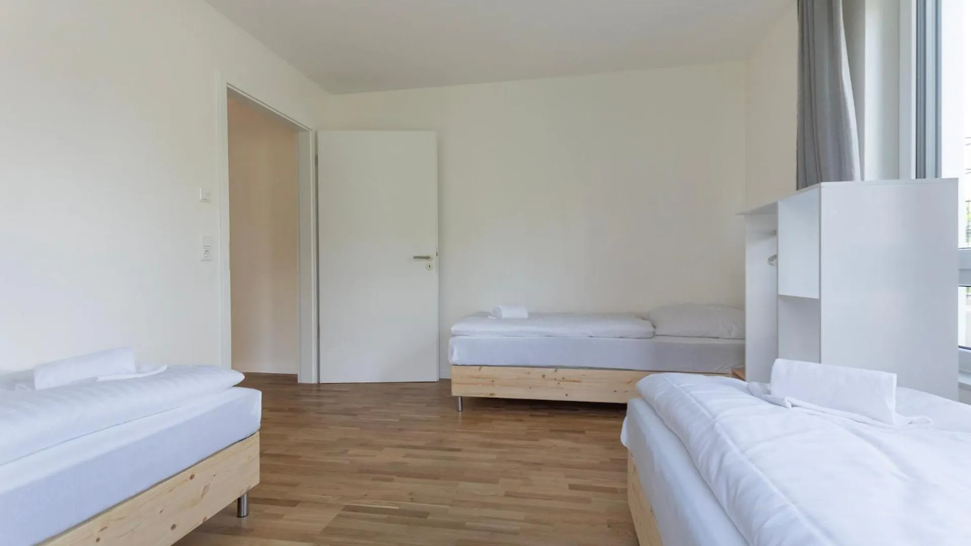 T&K Apartments - Bergisch Gladbach - 7 Comfortable Apartments - 20 Min To Fair Messe Köln 0*,